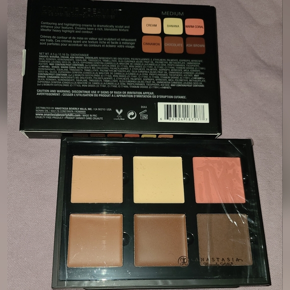 Anastasia Beverly Hills Contour Kit - Picture 2 of 7